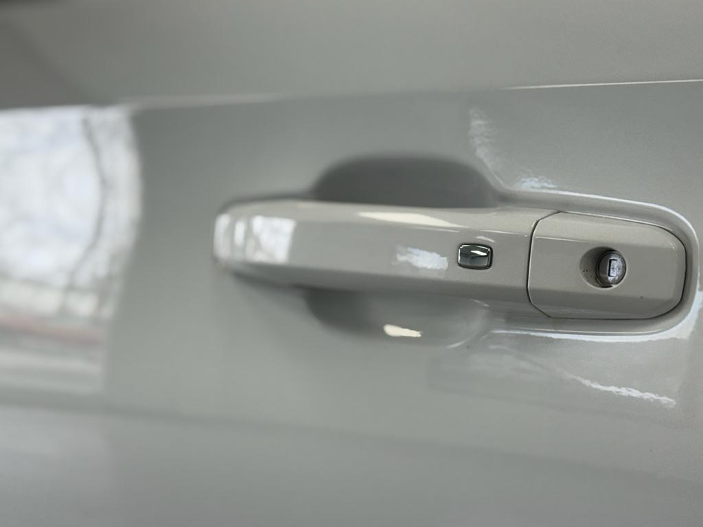 used 2021 GMC Sierra 1500 car, priced at $37,995