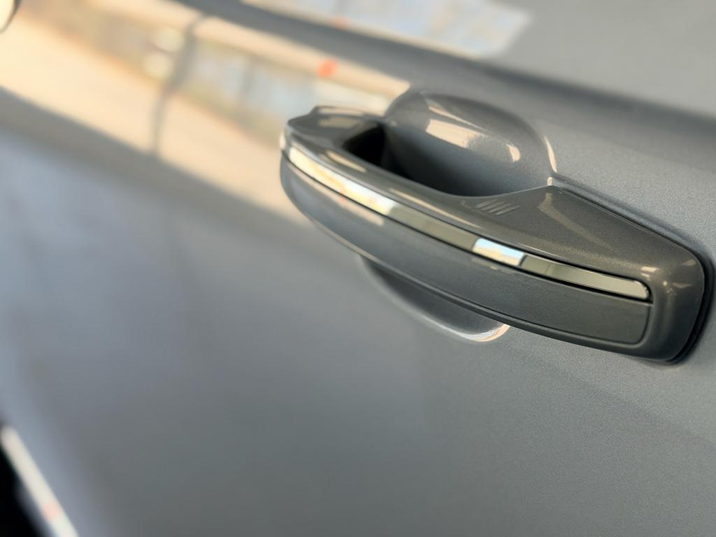 used 2023 Lincoln Navigator car, priced at $72,495