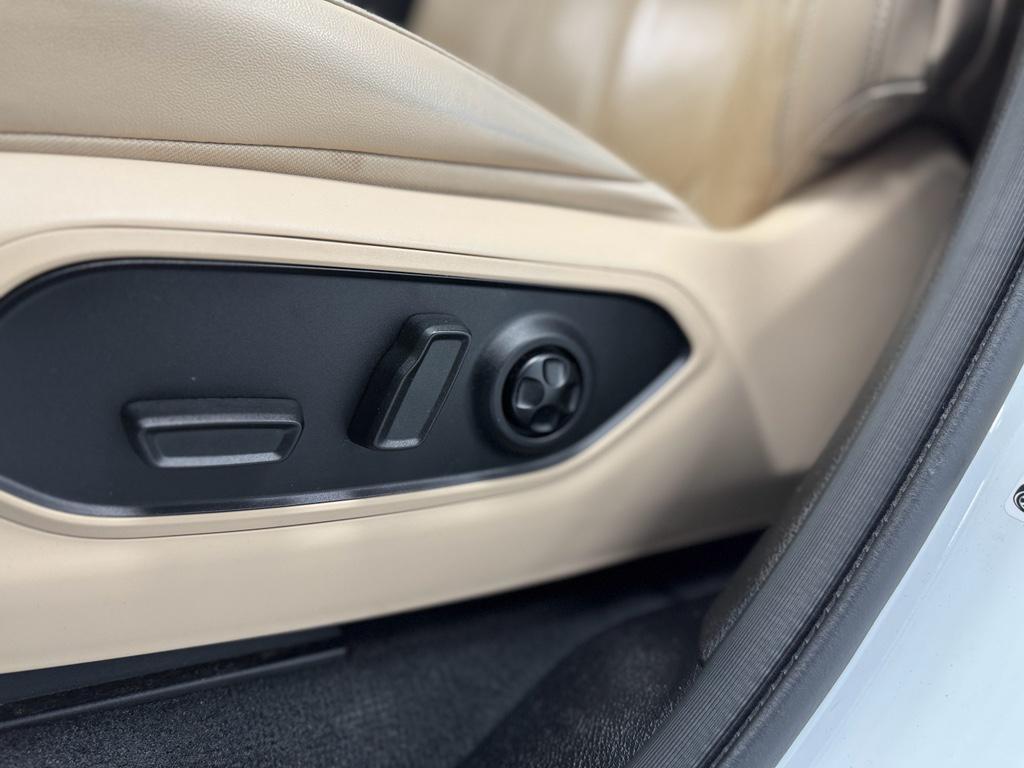 used 2021 Jeep Grand Cherokee L car, priced at $25,995