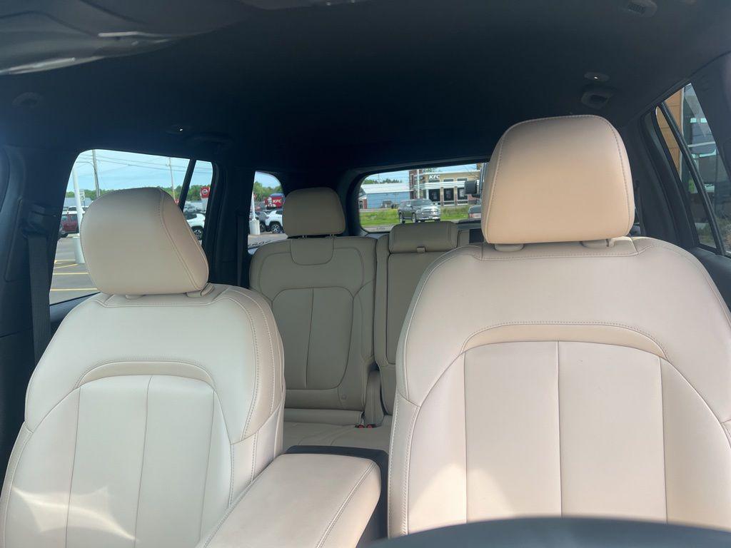 used 2023 Jeep Grand Cherokee car, priced at $35,796