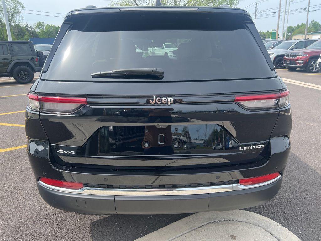 used 2023 Jeep Grand Cherokee car, priced at $35,796