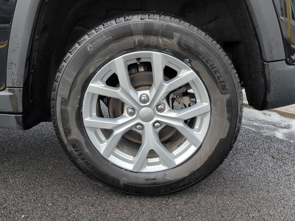 used 2023 Jeep Grand Cherokee car, priced at $30,600