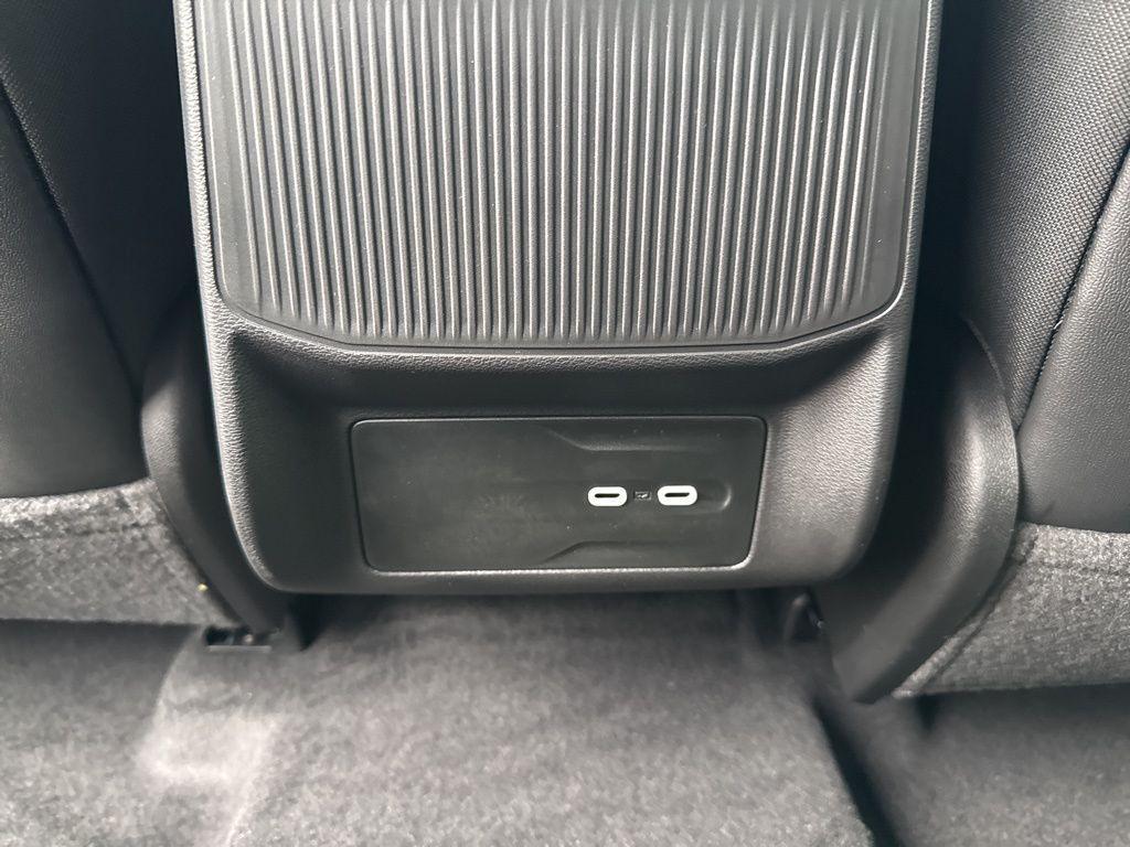 new 2026 Jeep Cherokee car, priced at $41,956