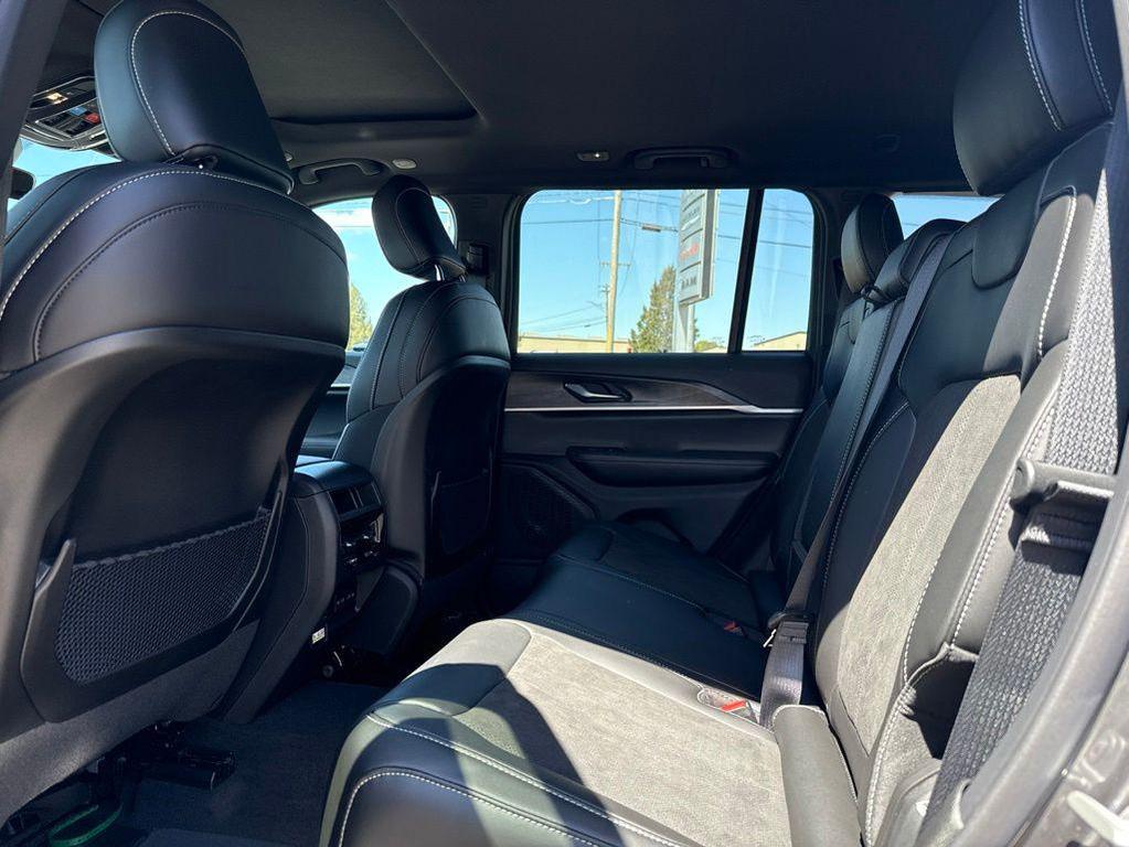new 2026 Jeep Grand Cherokee car, priced at $49,360