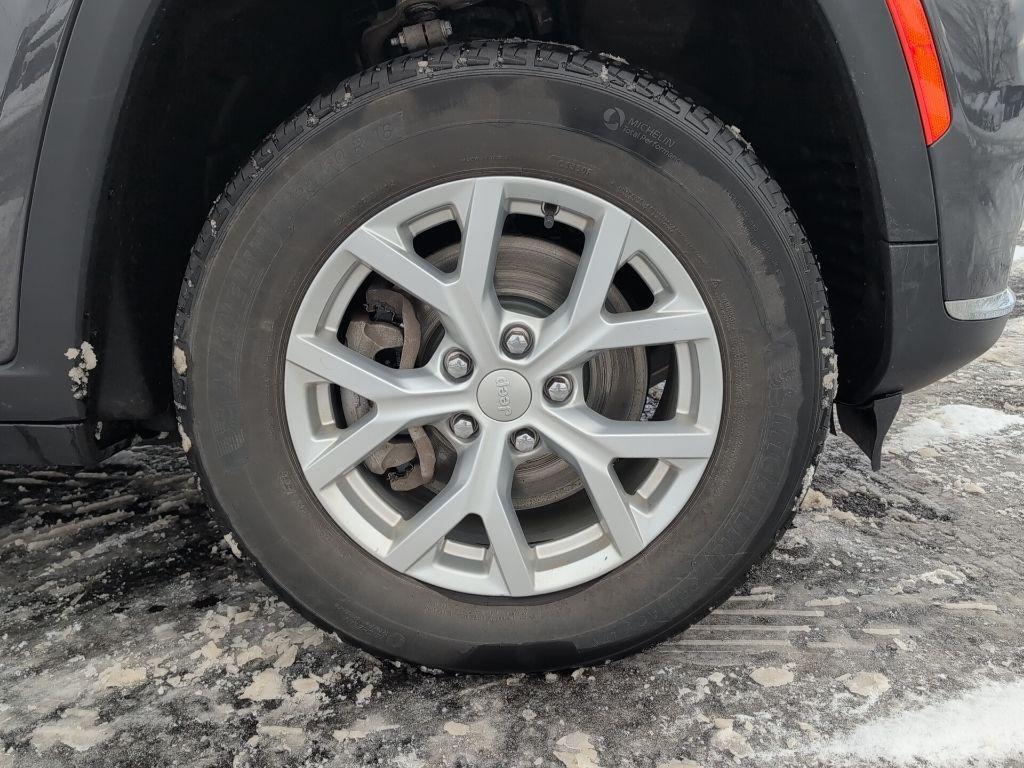 used 2023 Jeep Grand Cherokee L car, priced at $33,400