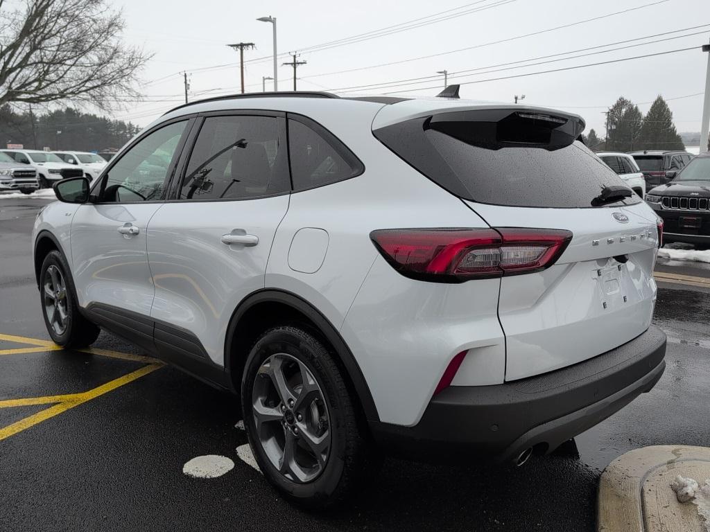 used 2025 Ford Escape car, priced at $28,600