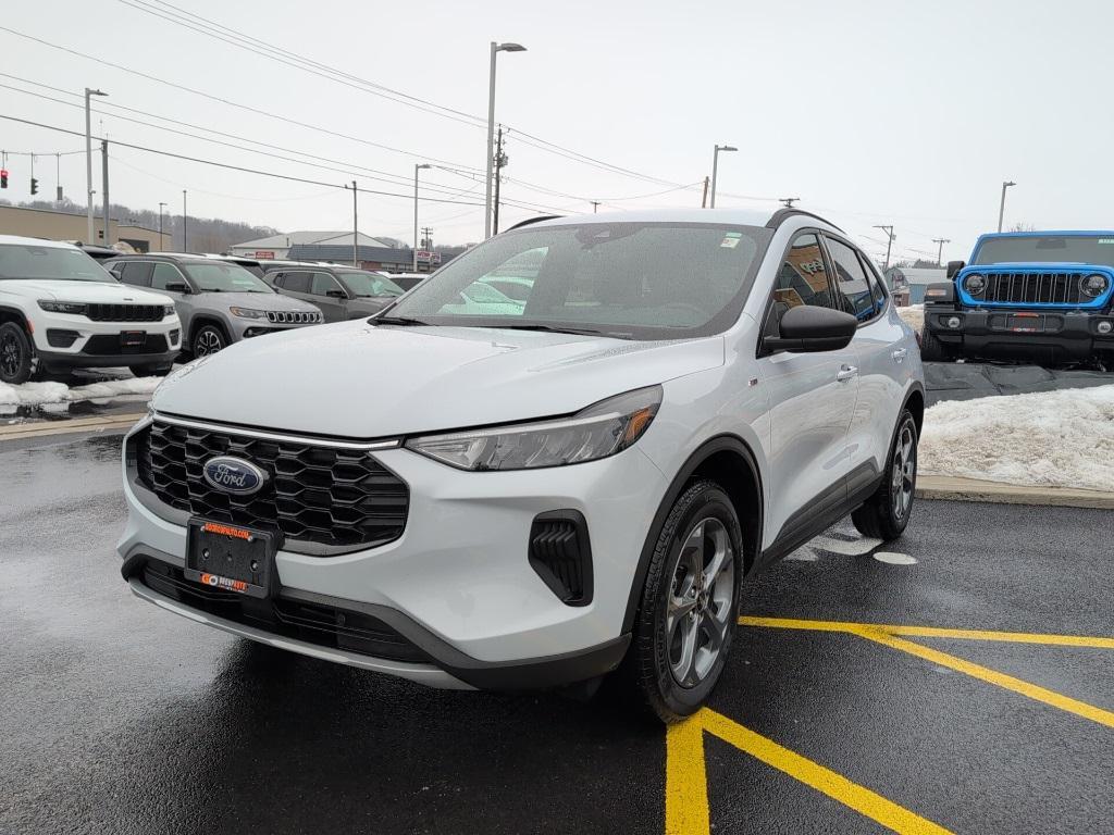 used 2025 Ford Escape car, priced at $28,600