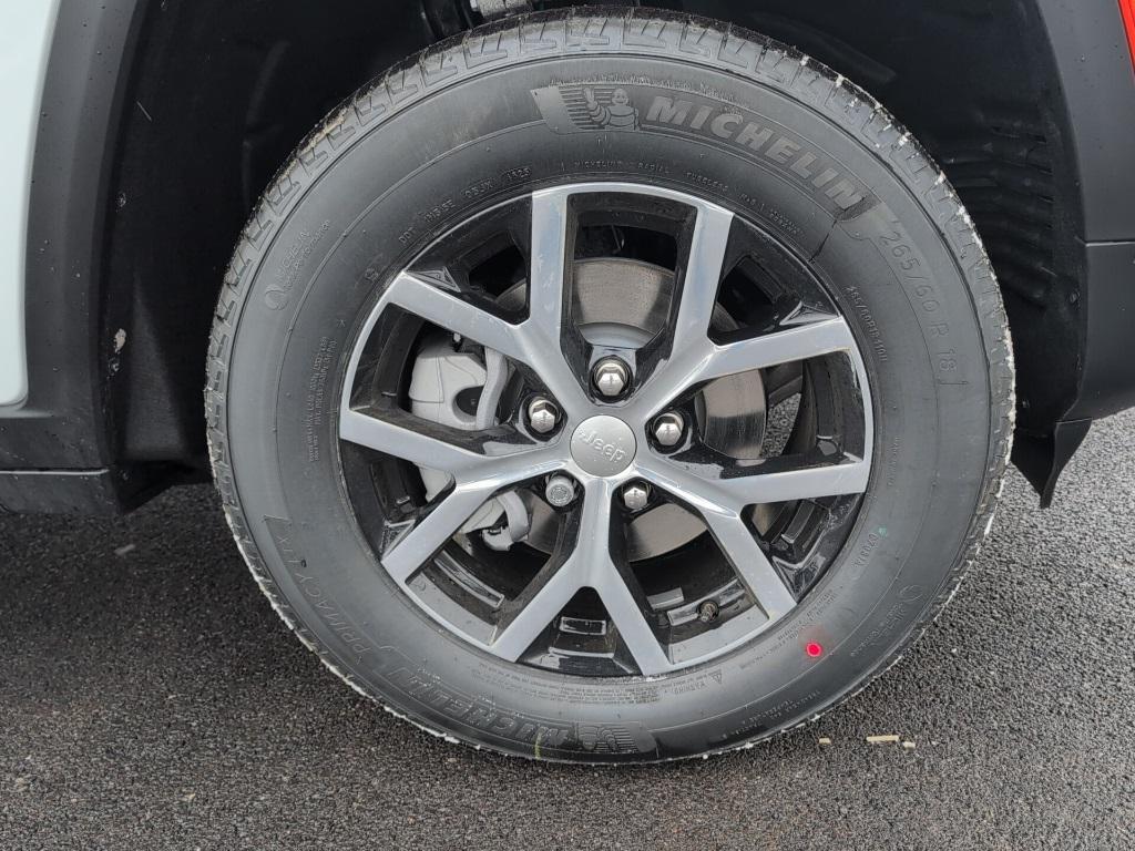 new 2025 Jeep Grand Cherokee car, priced at $49,415