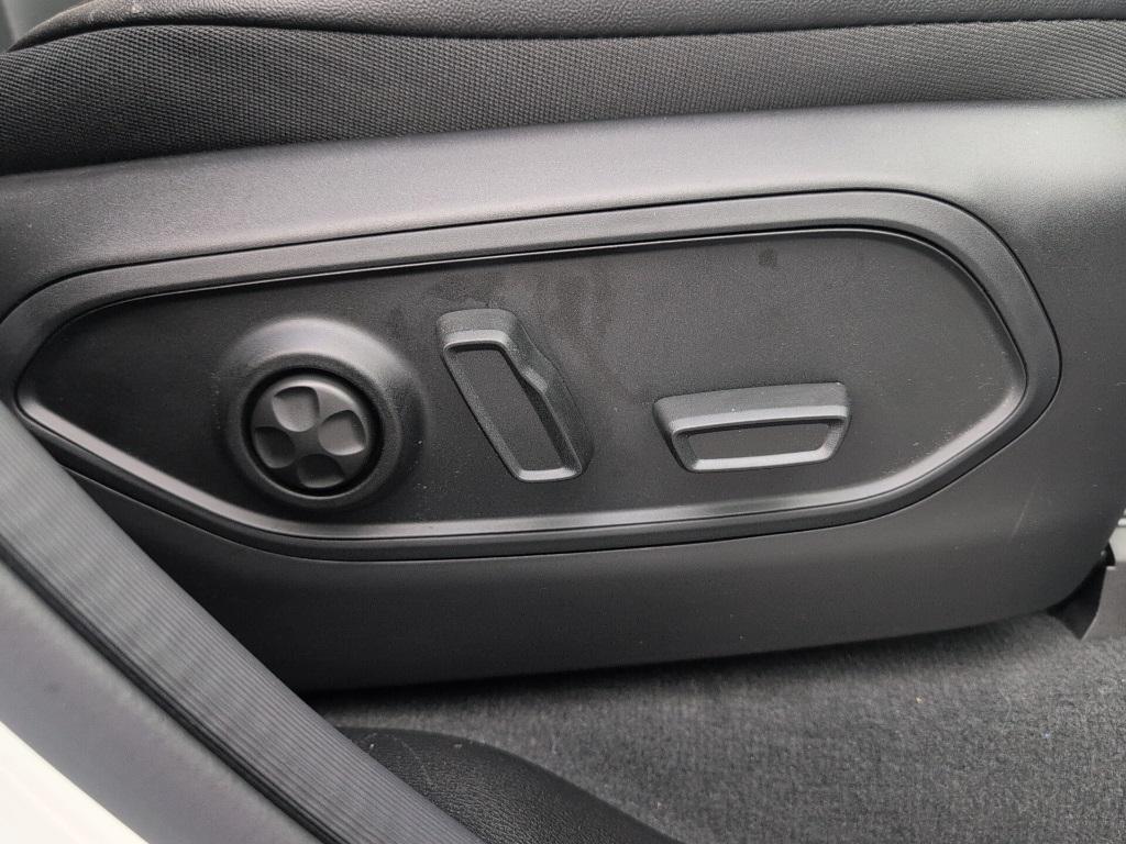 new 2025 Jeep Grand Cherokee car, priced at $49,415