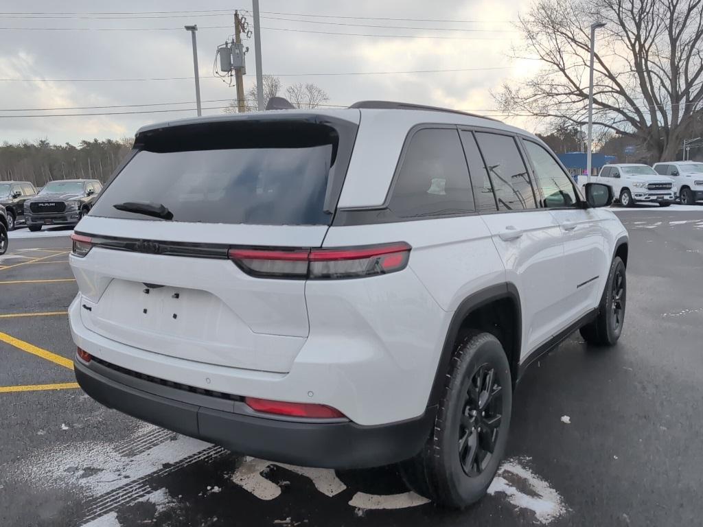 new 2026 Jeep Grand Cherokee car, priced at $47,655