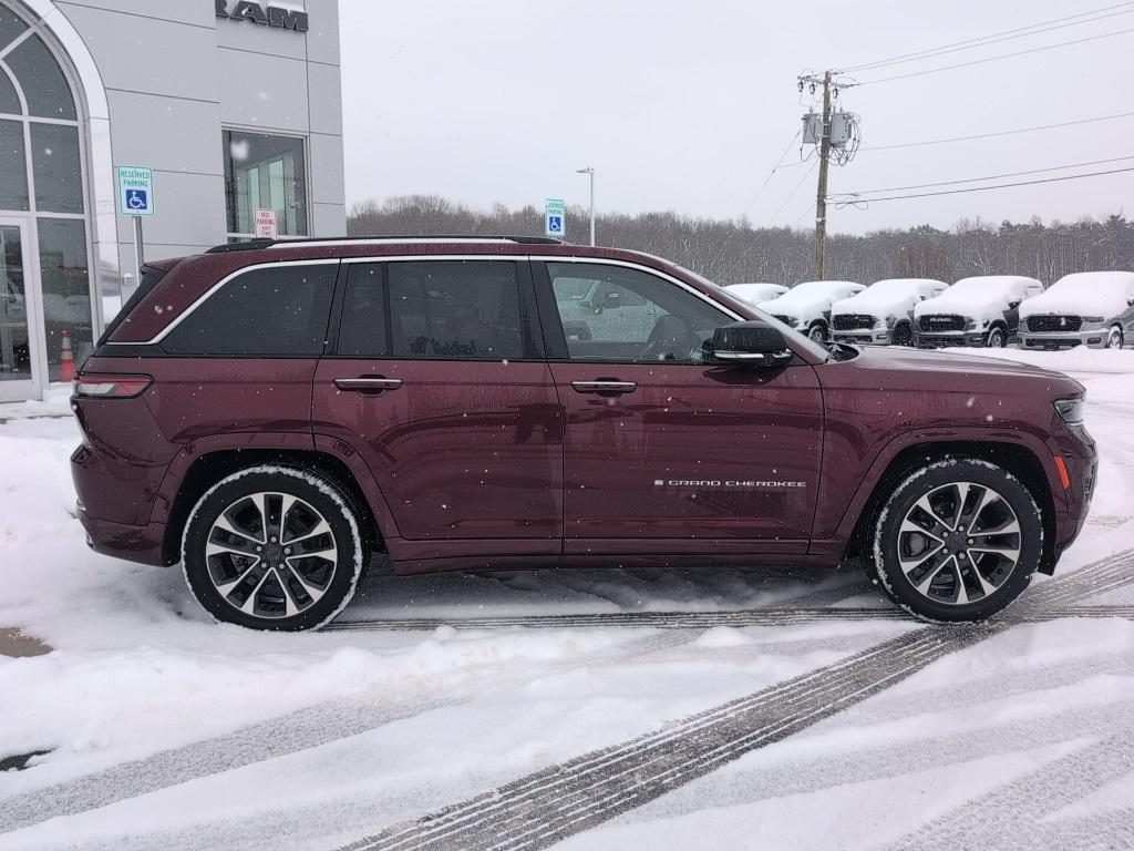 used 2023 Jeep Grand Cherokee car, priced at $35,700