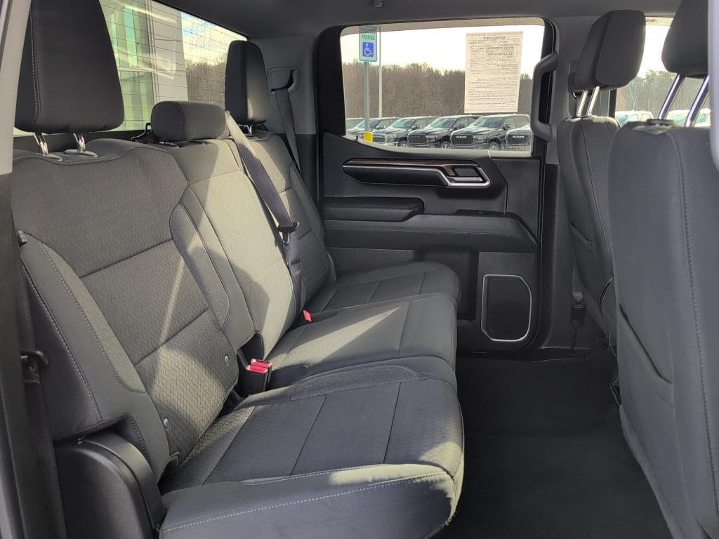 used 2022 Chevrolet Silverado 1500 car, priced at $33,200