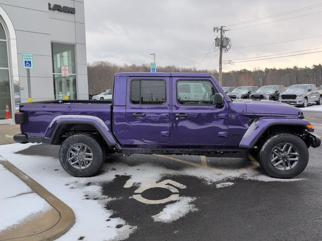 new 2026 Jeep Gladiator car, priced at $50,925