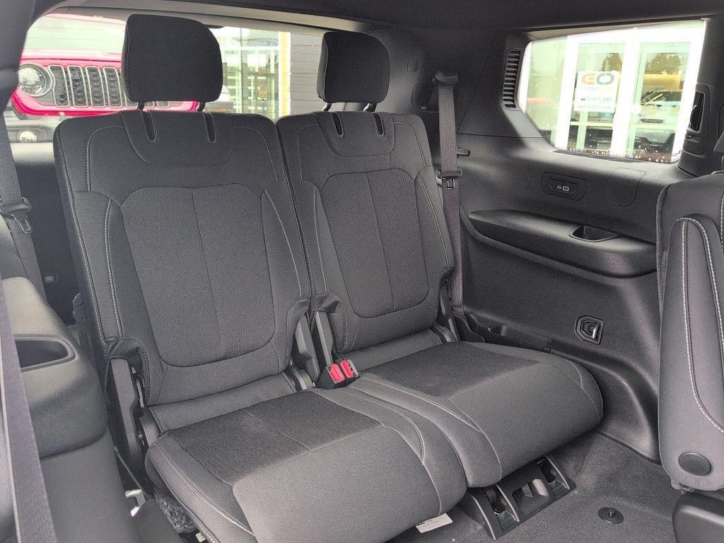 new 2025 Jeep Grand Cherokee L car, priced at $44,825