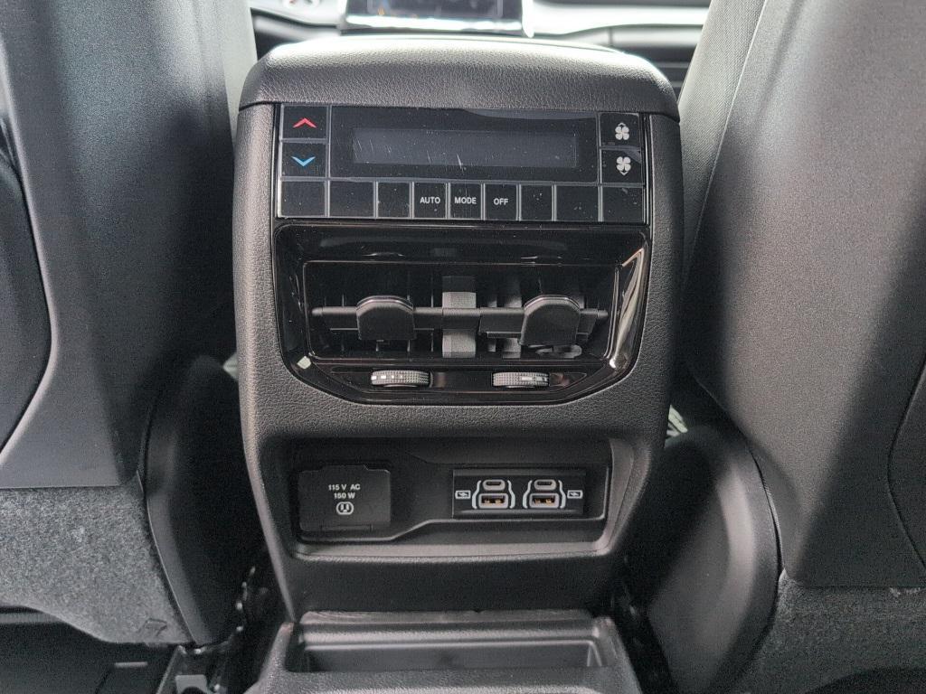 new 2025 Jeep Grand Cherokee L car, priced at $44,825