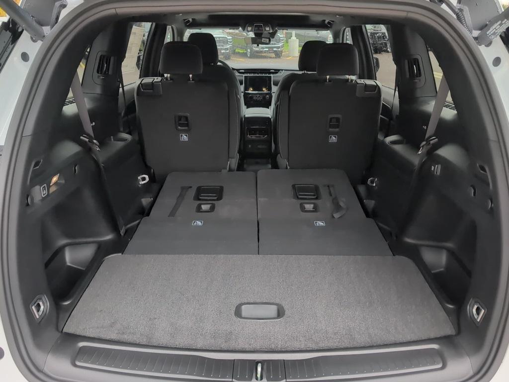 new 2025 Jeep Grand Cherokee L car, priced at $44,825