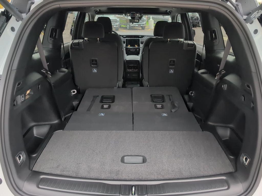 new 2025 Jeep Grand Cherokee L car, priced at $44,825