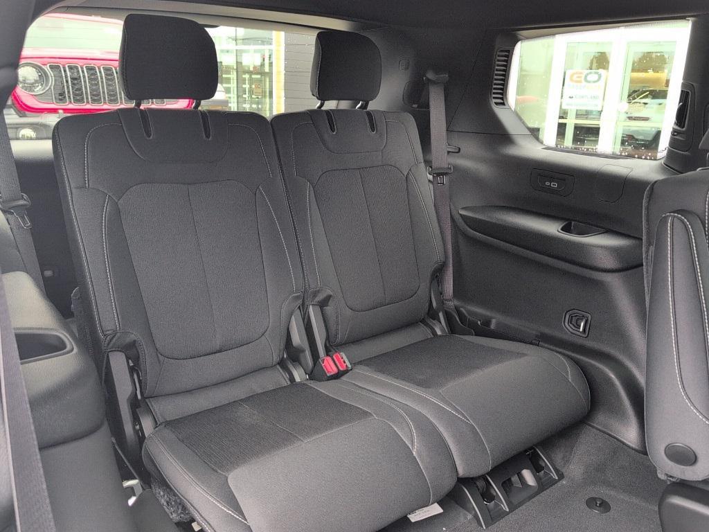 new 2025 Jeep Grand Cherokee L car, priced at $44,825