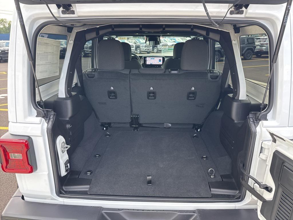 new 2025 Jeep Wrangler car, priced at $52,133