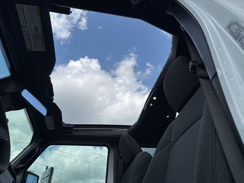 new 2025 Jeep Wrangler car, priced at $52,133