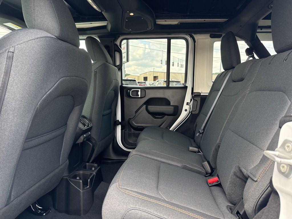 new 2025 Jeep Wrangler car, priced at $52,133