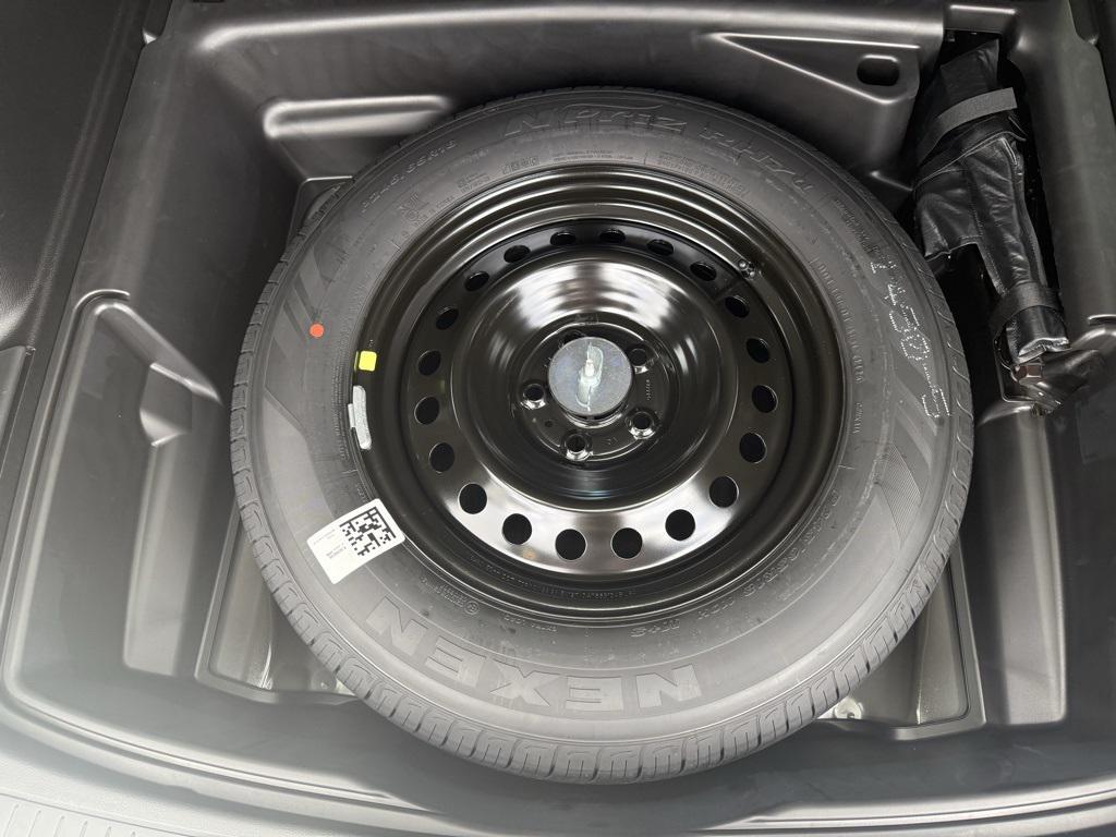 new 2025 Jeep Grand Cherokee car, priced at $44,665