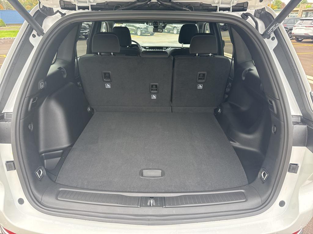 new 2025 Jeep Grand Cherokee car, priced at $43,075