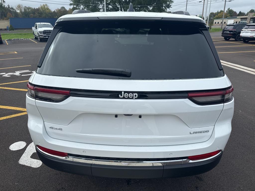 new 2025 Jeep Grand Cherokee car, priced at $43,075