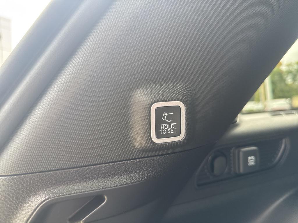 new 2025 Jeep Grand Cherokee car, priced at $43,075