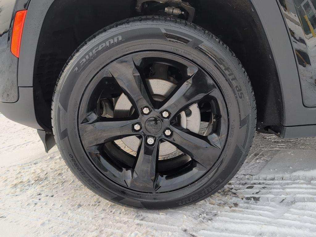 used 2023 Jeep Grand Cherokee car, priced at $33,000