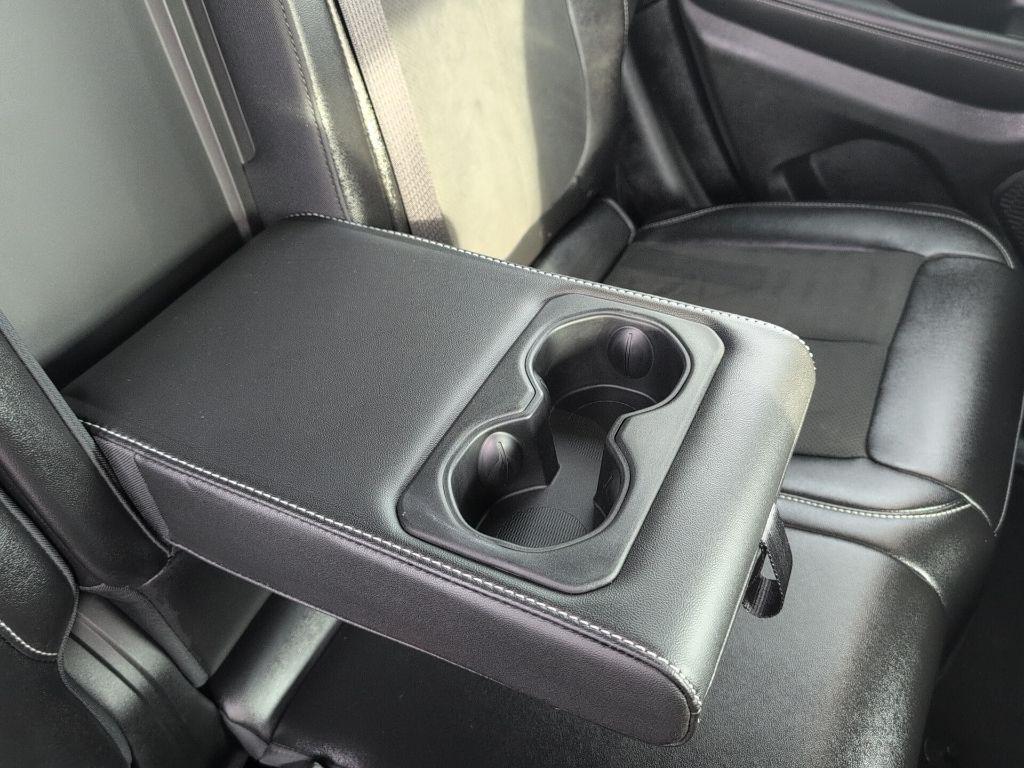 used 2023 Jeep Grand Cherokee car, priced at $33,000