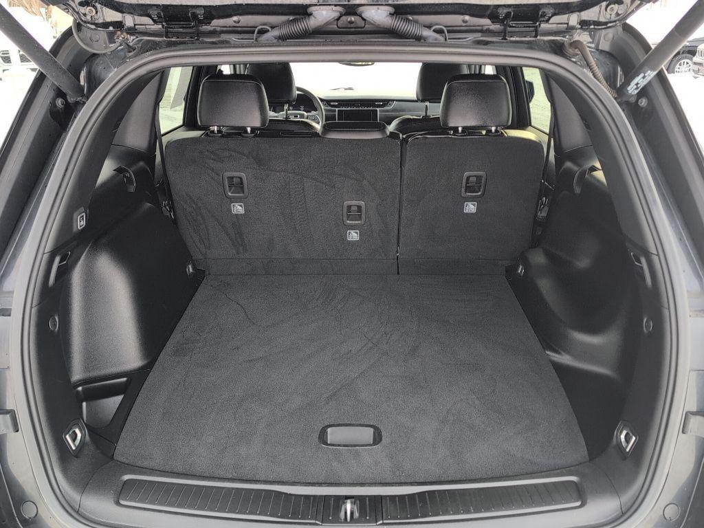 used 2023 Jeep Grand Cherokee car, priced at $33,000