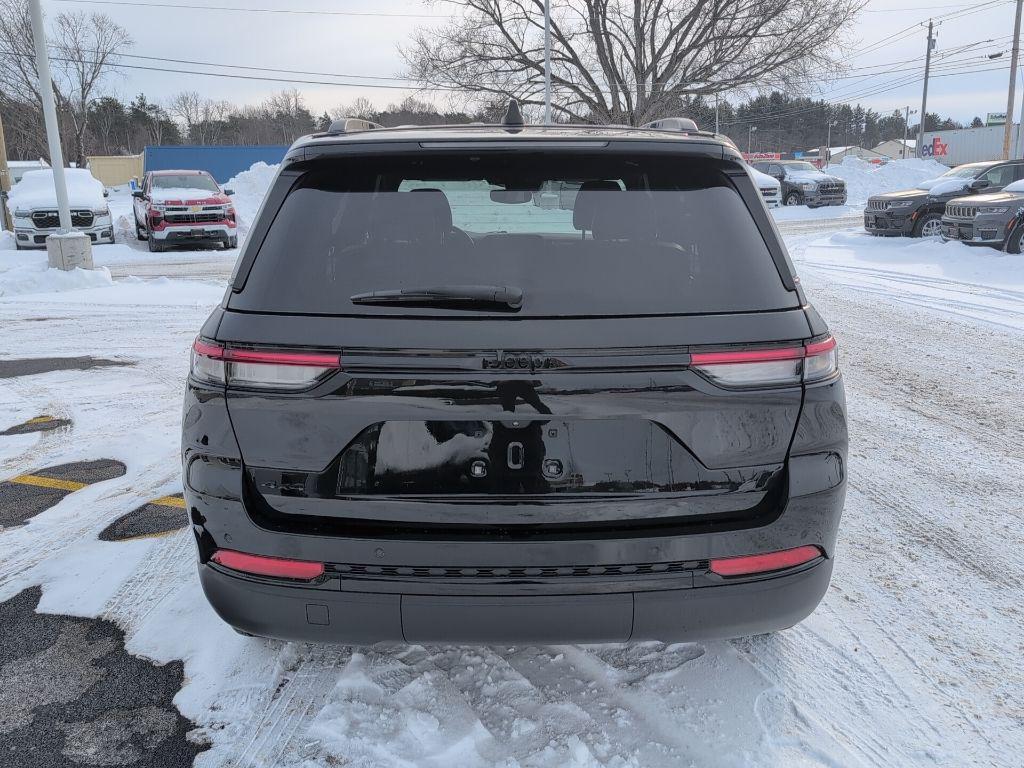 used 2023 Jeep Grand Cherokee car, priced at $33,000