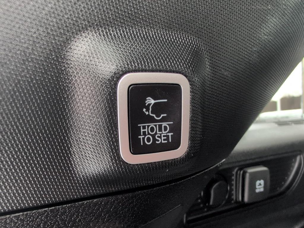 used 2023 Jeep Grand Cherokee car, priced at $33,700