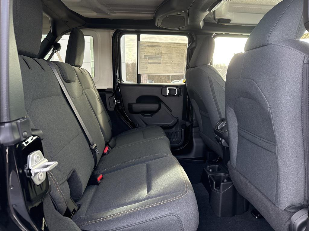 new 2025 Jeep Wrangler car, priced at $48,911