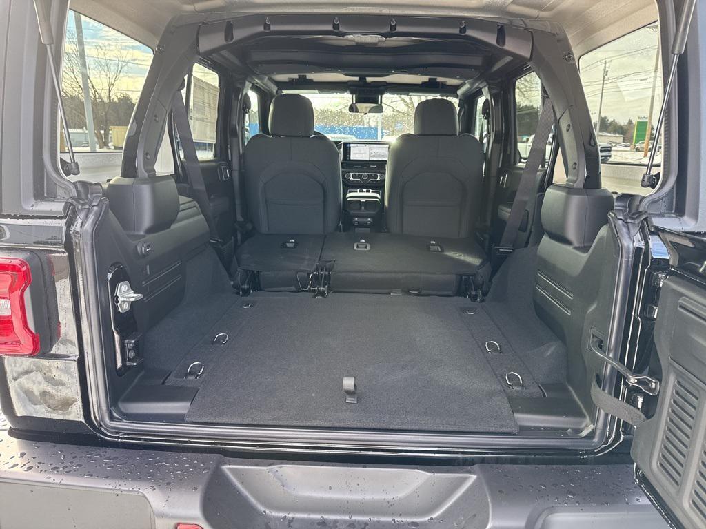 new 2025 Jeep Wrangler car, priced at $48,911