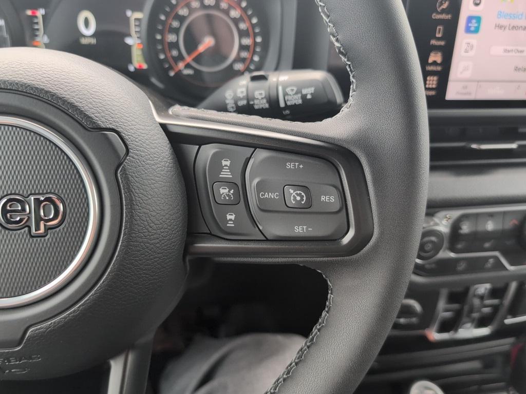 new 2025 Jeep Wrangler car, priced at $52,669