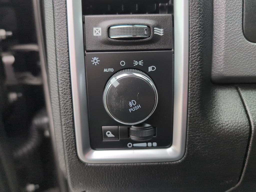 used 2019 Ram 1500 Classic car, priced at $27,600