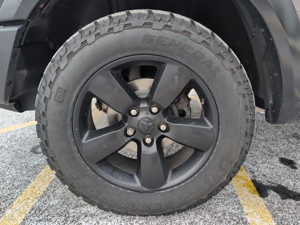 used 2019 Ram 1500 Classic car, priced at $29,300