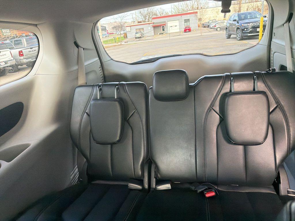 used 2024 Chrysler Pacifica car, priced at $29,371