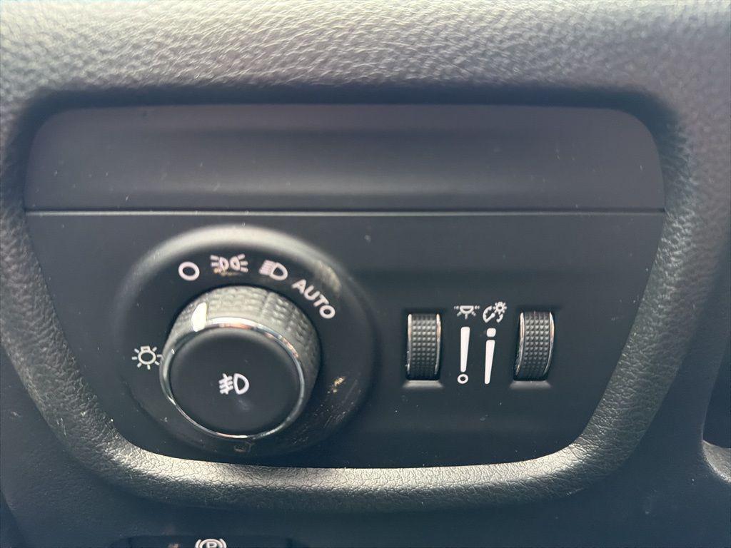 used 2021 Jeep Grand Cherokee L car, priced at $29,896