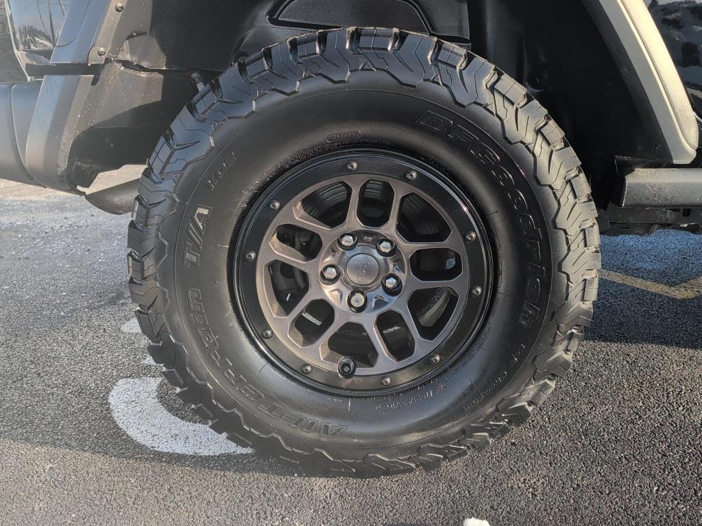 used 2023 Jeep Wrangler car, priced at $31,900