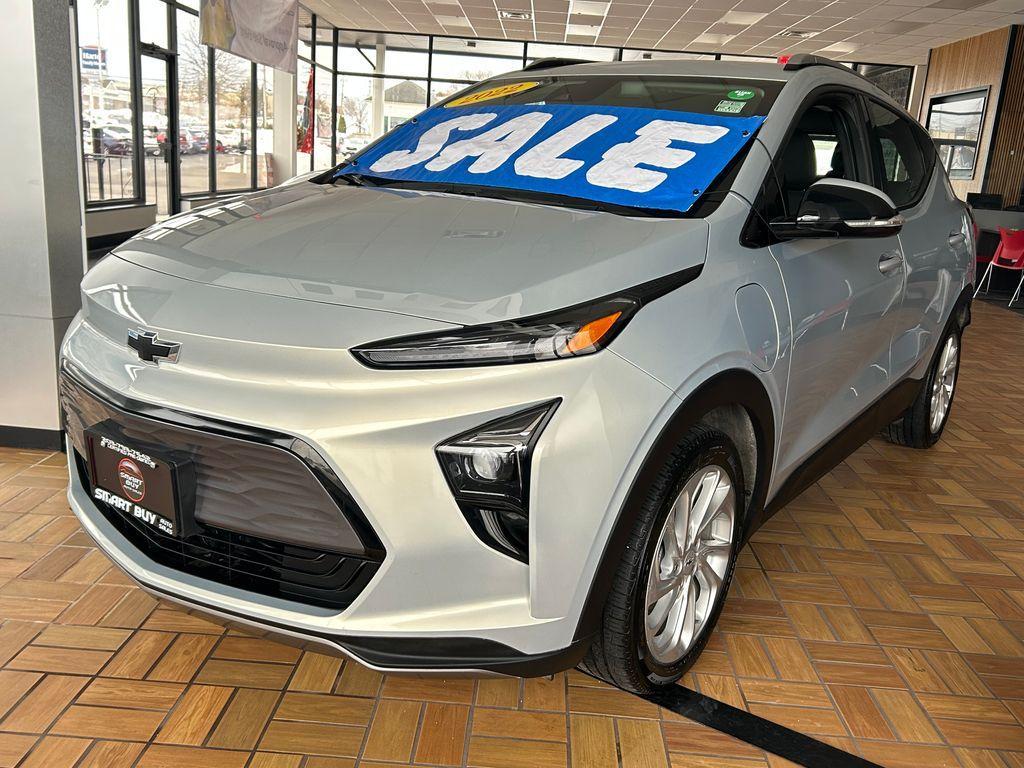 used 2022 Chevrolet Bolt EUV car, priced at $15,895