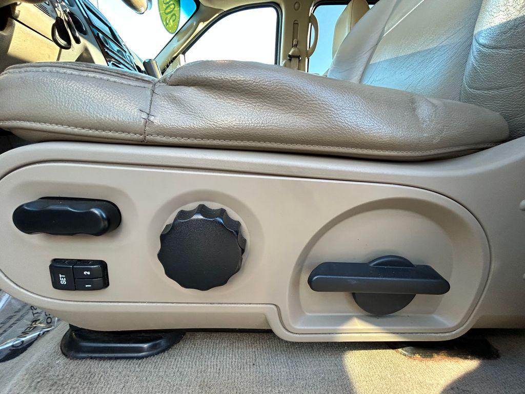 used 2007 Ford F-150 car, priced at $8,995