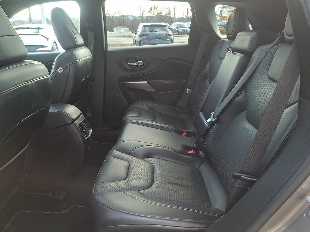 used 2021 Jeep Cherokee car, priced at $18,869