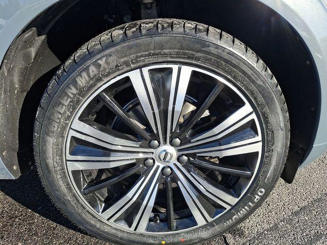 used 2023 Volvo XC60 car, priced at $30,562