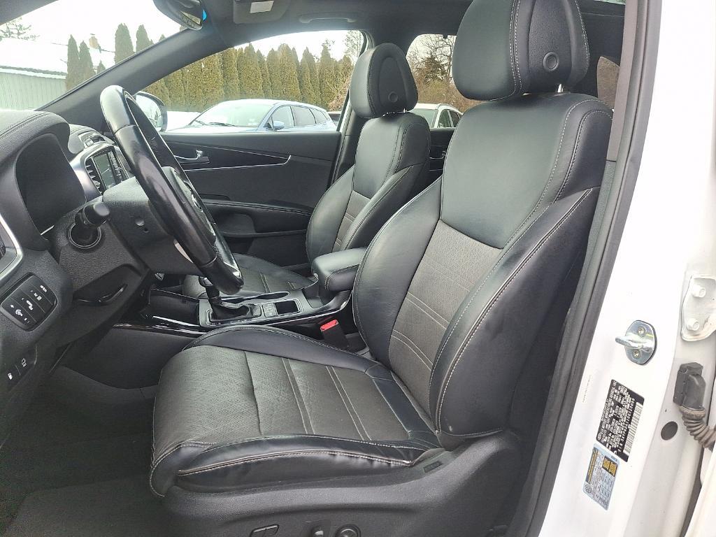 used 2016 Kia Sorento car, priced at $13,814