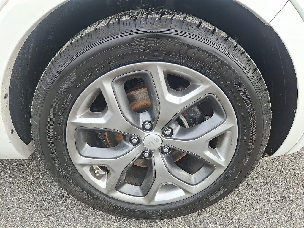 used 2016 Kia Sorento car, priced at $13,814