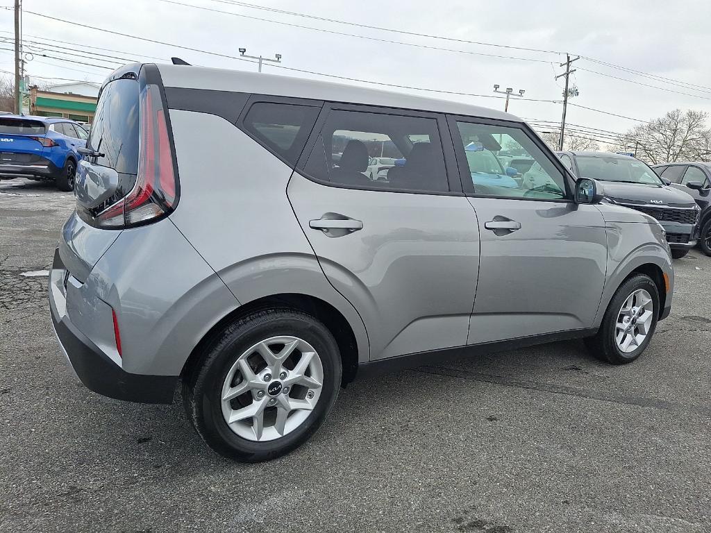 used 2024 Kia Soul car, priced at $19,367