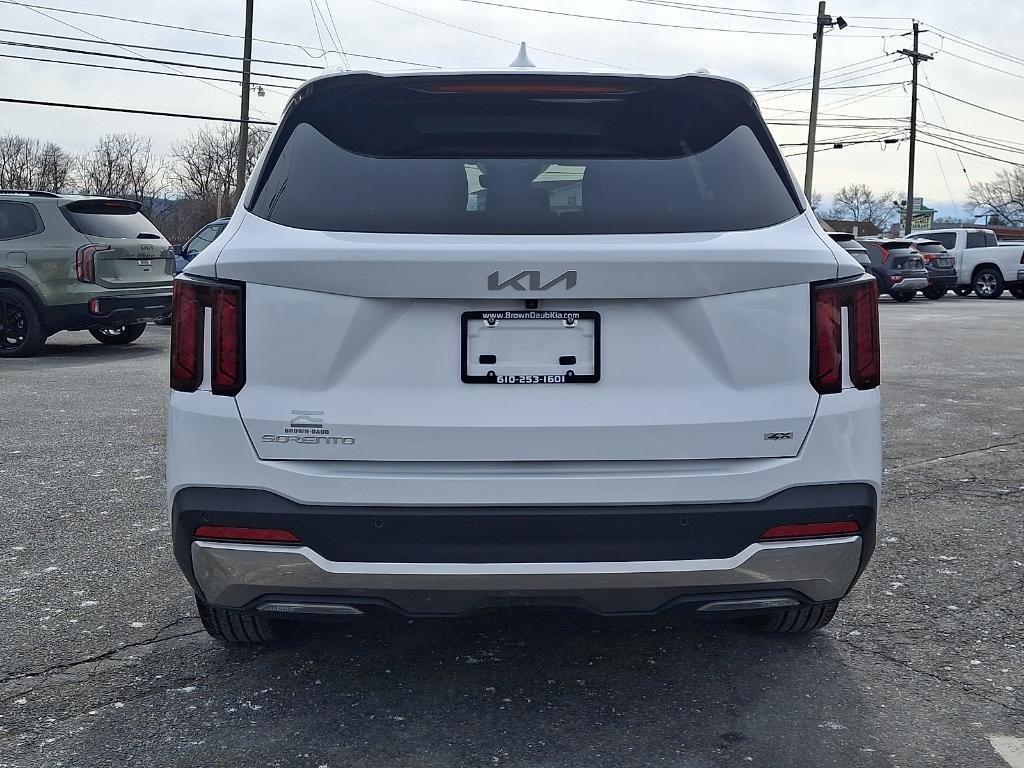 used 2025 Kia Sorento car, priced at $36,984